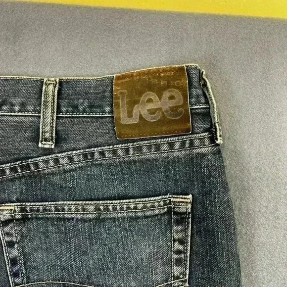 Lee relaxed Straight Leg Jeans Men’s 36x32 Blue Denim faded comfortable (0280) - Picture 9 of 10